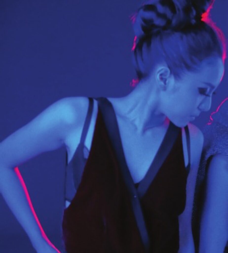 꿈을 꿈을 꿈을 꾸는 넥스트 퀸, 2NE1