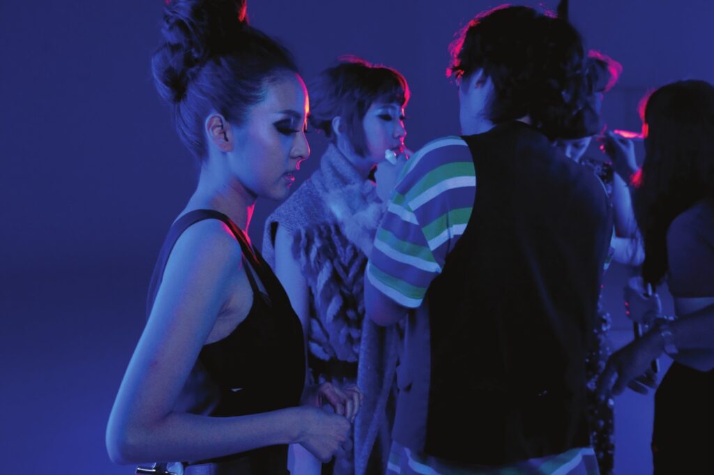 꿈을 꿈을 꿈을 꾸는 넥스트 퀸, 2NE1